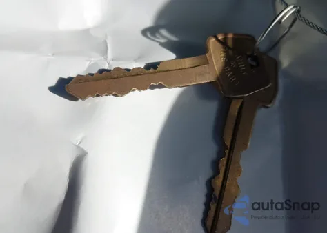 1992 Ford Crown Victoria S from USA, damaged, VIN 2FALP72W8NX236719